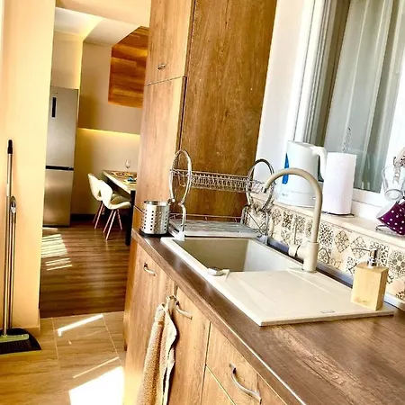 апартамент Teddy Apartment